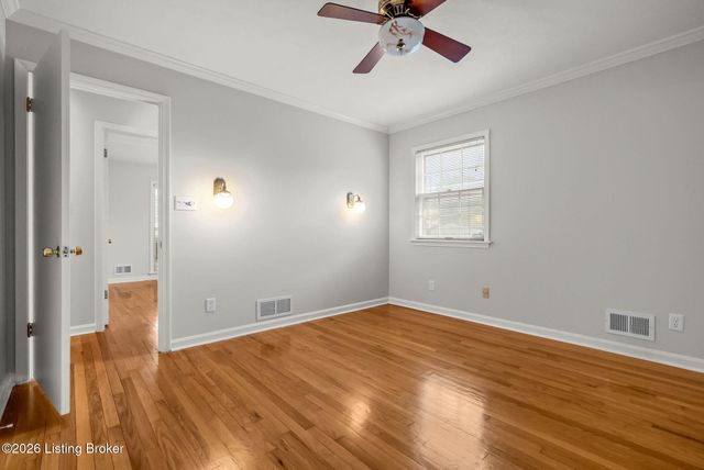 3202 Pomeroy Dr, Louisville, KY 40220