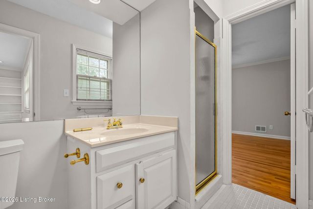 3202 Pomeroy Dr, Louisville, KY 40220