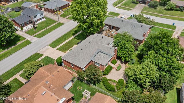 3202 Pomeroy Dr, Louisville, KY 40220