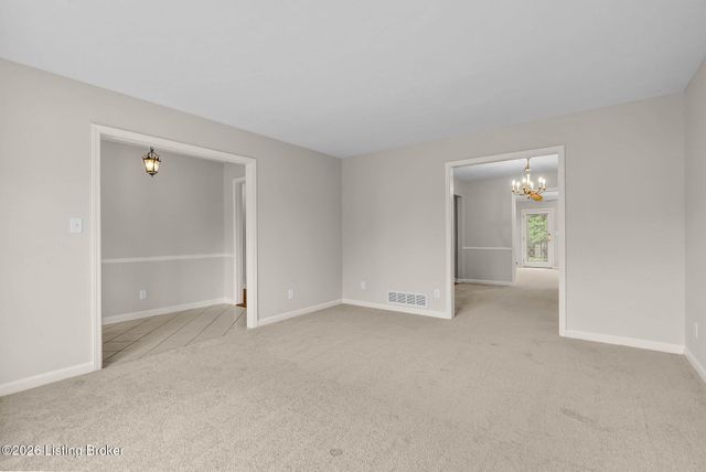 3202 Pomeroy Dr, Louisville, KY 40220