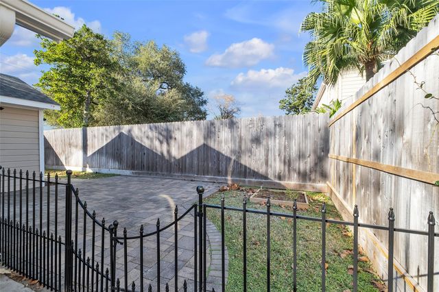 3932 Marquette Street, Houston, TX 77005