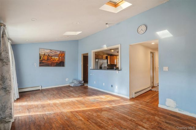 4 Laurel Lane, Shirley, NY 11967