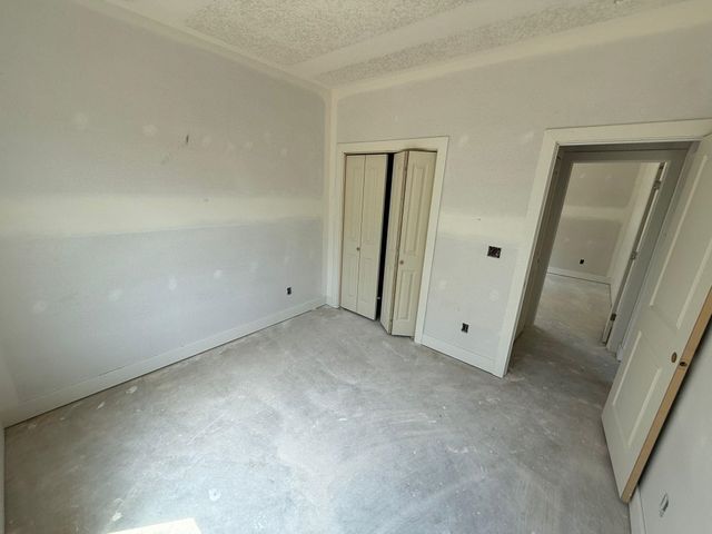 2929 S Bunker Hill Ct, Wichita, KS 67210