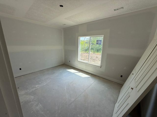 2929 S Bunker Hill Ct, Wichita, KS 67210