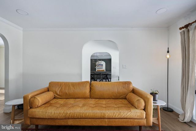 1 WALTER CIR, Fredericksburg, VA 22405