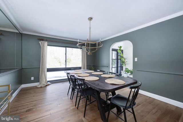 1 WALTER CIR, Fredericksburg, VA 22405