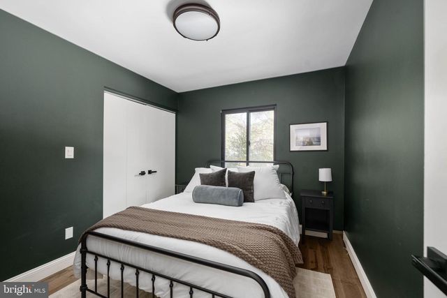 1 WALTER CIR, Fredericksburg, VA 22405