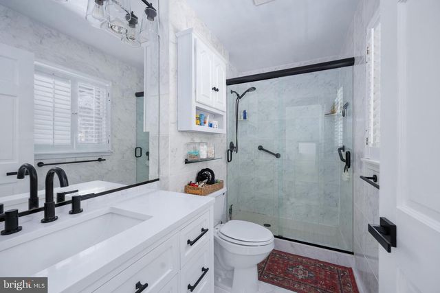 1 WALTER CIR, Fredericksburg, VA 22405