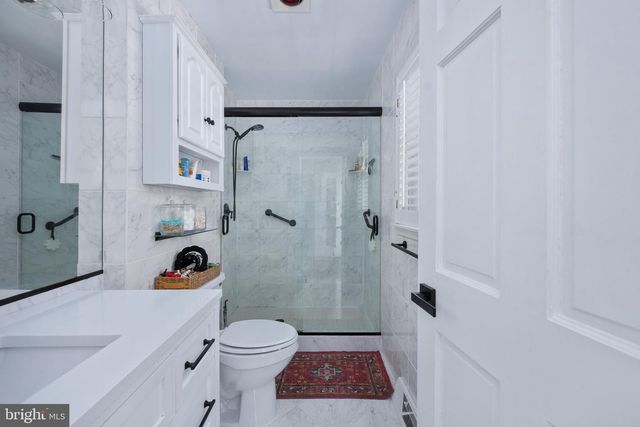 1 WALTER CIR, Fredericksburg, VA 22405