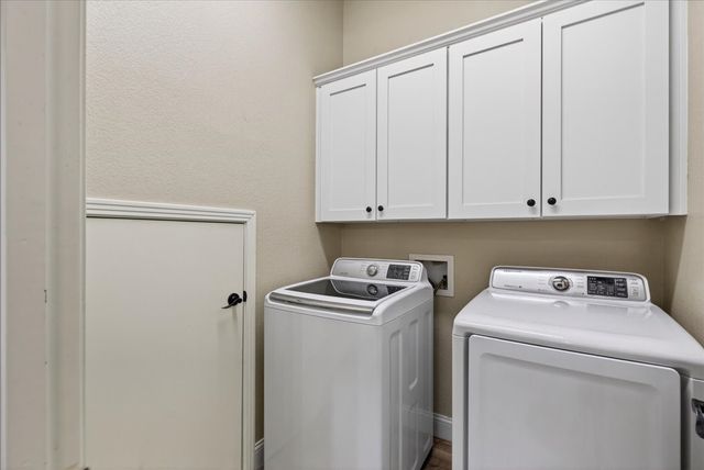 128 Marina Drive, Mabank, TX 75156