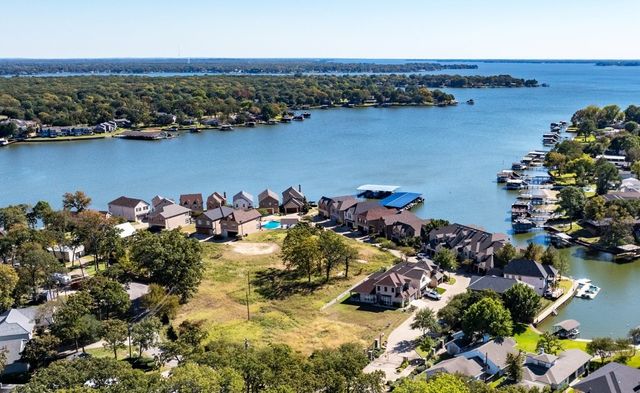 128 Marina Drive, Mabank, TX 75156