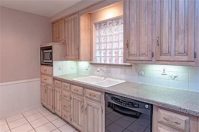 16209 Havenglen Drive, Dallas, TX 75248