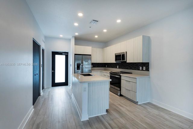 4740 NW 84th Court 38, Doral, FL 33166