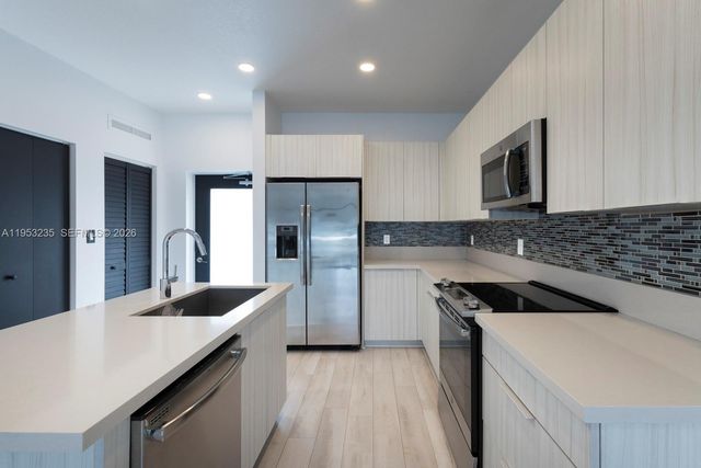 4740 NW 84th Court 38, Doral, FL 33166