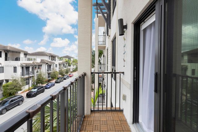 4740 NW 84th Court 38, Doral, FL 33166