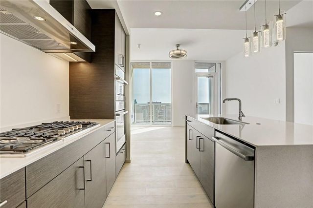 301 West Ave 4504, Austin, TX 78701