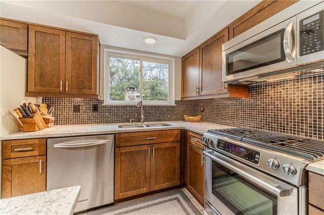 2387 Overlook SW Drive, Conyers, GA 30094