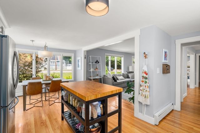164 East Main St, Hopkinton, MA 01748