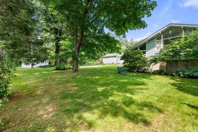 164 East Main St, Hopkinton, MA 01748