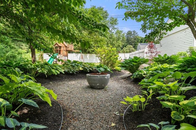164 East Main St, Hopkinton, MA 01748