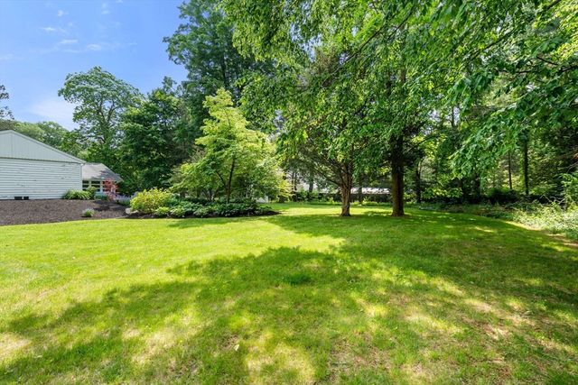 164 East Main St, Hopkinton, MA 01748