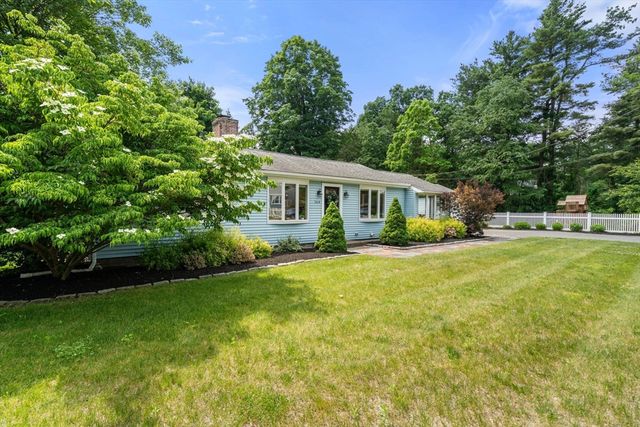 164 East Main St, Hopkinton, MA 01748
