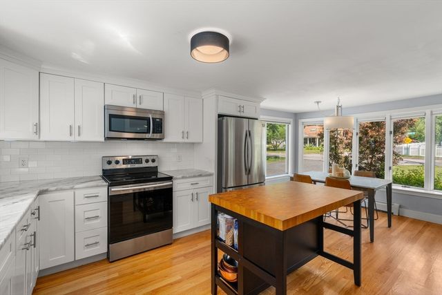 164 East Main St, Hopkinton, MA 01748