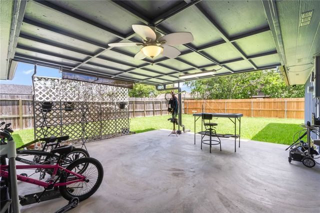 217 Carmel Dr, Portland, TX 78374