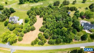 160 HUNTERS PT, Nellysford, VA 22958
