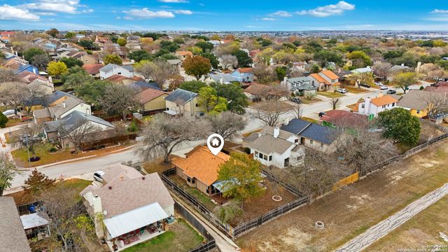 905 Meadow Br, Converse, TX 78109