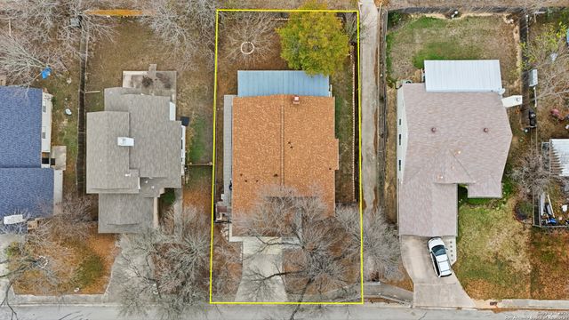 905 Meadow Br, Converse, TX 78109