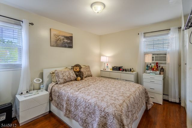 113 S Mckinley Ave, Woodbridge Twp., NJ 08830