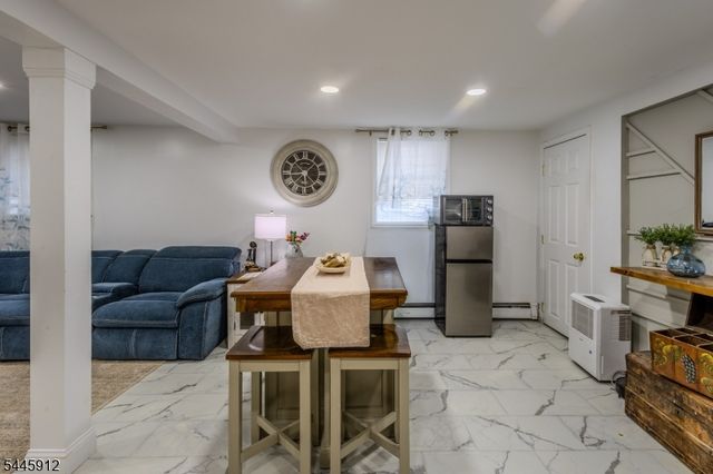 113 S Mckinley Ave, Woodbridge Twp., NJ 08830