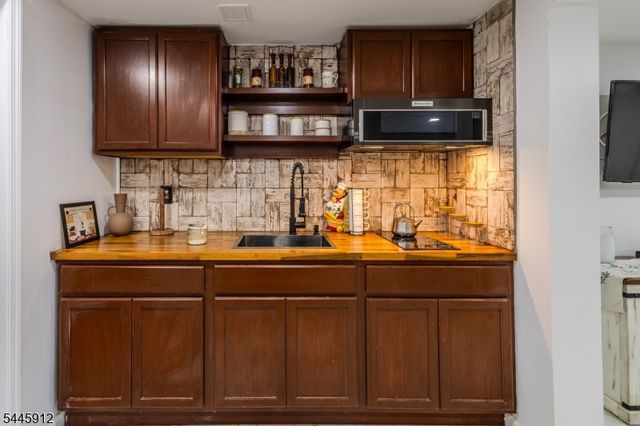 113 S Mckinley Ave, Woodbridge Twp., NJ 08830