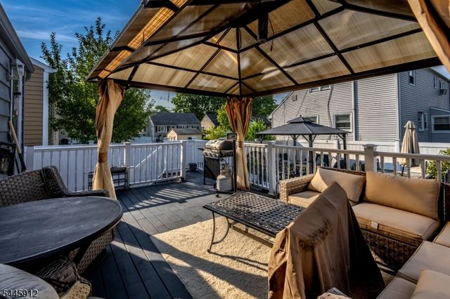 113 S Mckinley Ave, Woodbridge Twp., NJ 08830