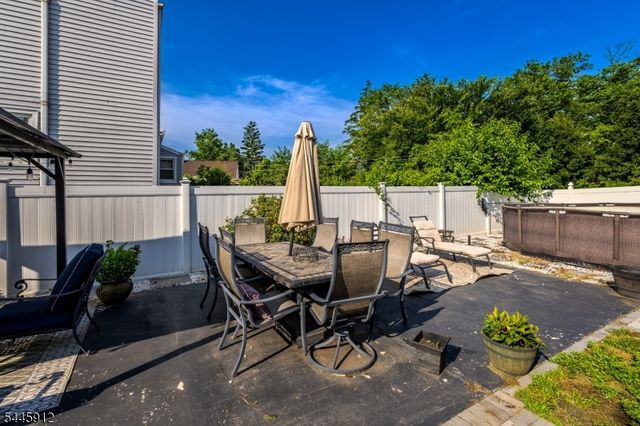 113 S Mckinley Ave, Woodbridge Twp., NJ 08830