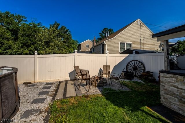 113 S Mckinley Ave, Woodbridge Twp., NJ 08830