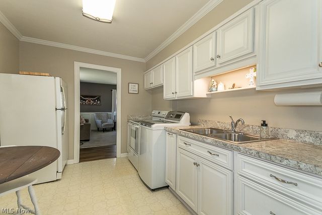9017 Woodridge Lane, Mentor, OH 44060