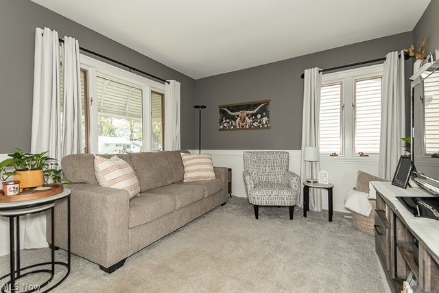 9017 Woodridge Lane, Mentor, OH 44060