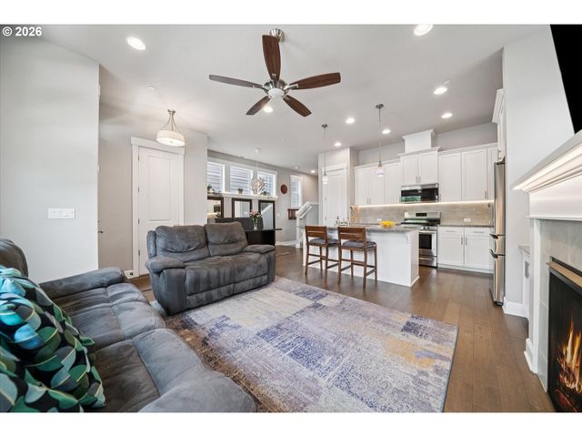 11574 Sw BARBER St, Wilsonville, OR 97070