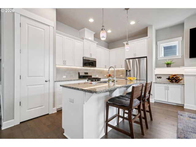 11574 Sw BARBER St, Wilsonville, OR 97070