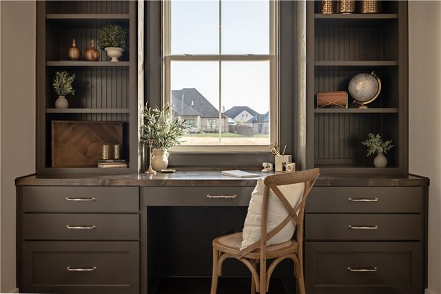 4752 Coral River, College Station, TX 77845