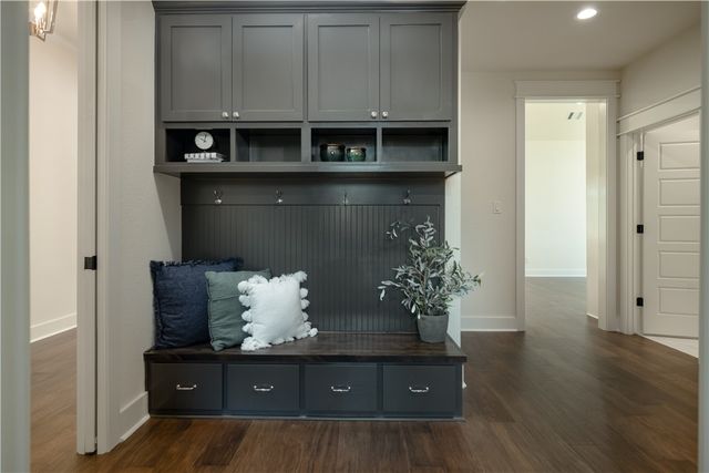 4752 Coral River, College Station, TX 77845