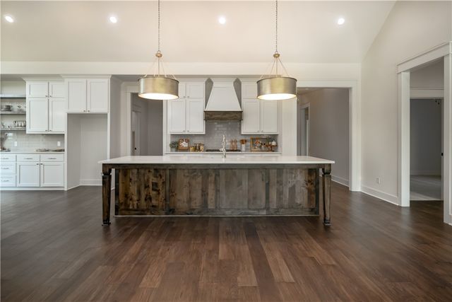 4752 Coral River, College Station, TX 77845