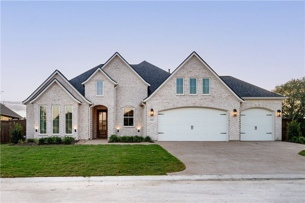 4752 Coral River, College Station, TX 77845