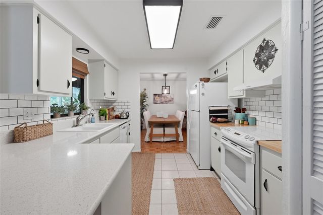 2267 SW 43RD PLACE, Gainesville, FL 32608