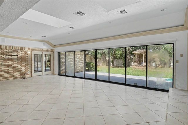 306 NW 33rd Pl, Lawton, OK 73505