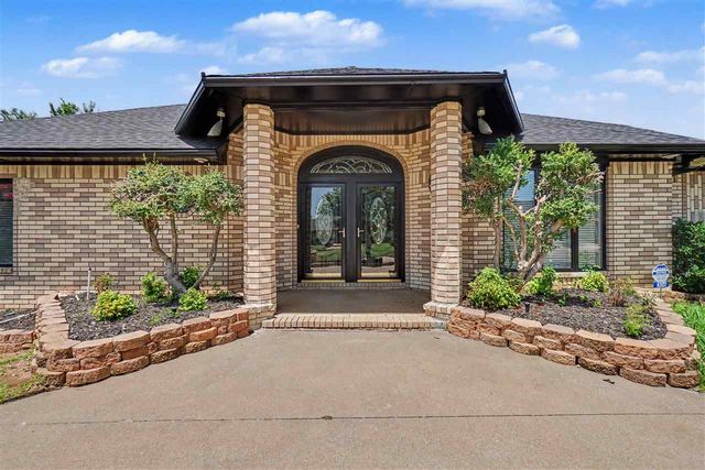 306 NW 33rd Pl, Lawton, OK 73505