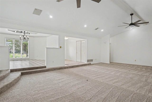 306 NW 33rd Pl, Lawton, OK 73505