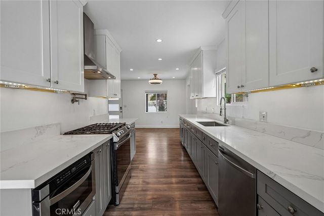 914 Alpha Street, Inglewood, CA 90302